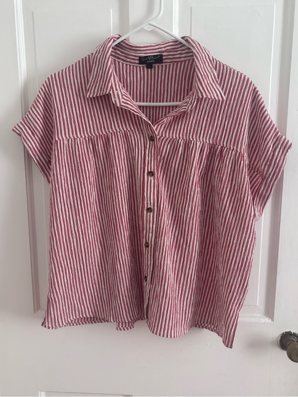 Velvet Heart Red White Seersucker 100% Cotton Cap Sleeve Button Shirt Large - Picture 2 of 6